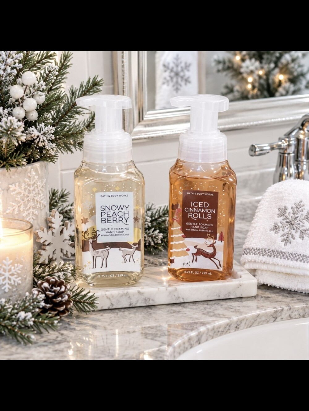 ❄ Bath & Body Works Iced Cinnamon Rolls & Snowy Peach Berry Foaming Hand Soap ❄